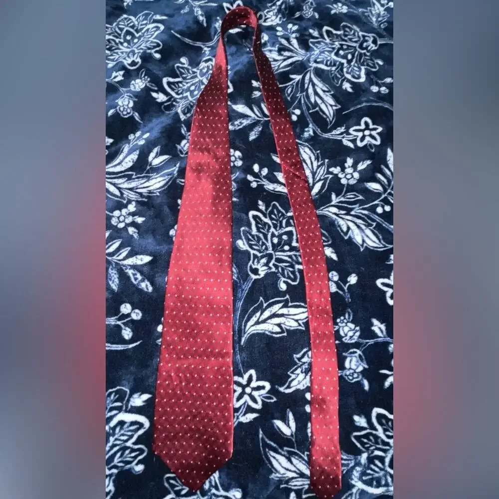 Vintage Mulberry Ziggurat Men's Necktie 100% Silk